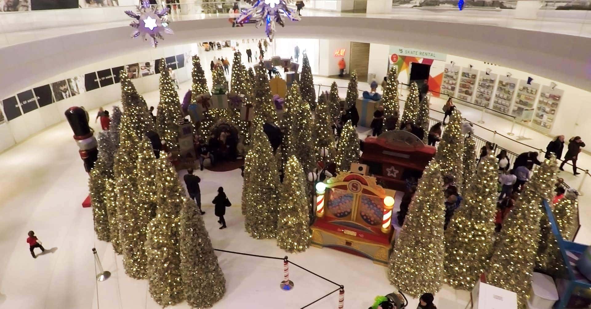 Take pictures with Santa Take pictures with Santa